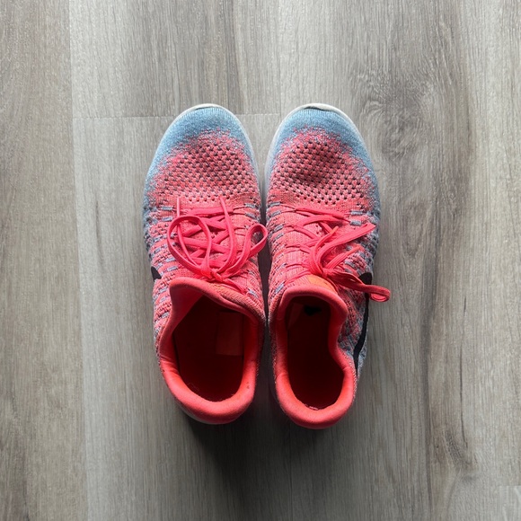 Woman’s Vibrant Orange and Blue Nike Sneakers - Picture 1 of 4
